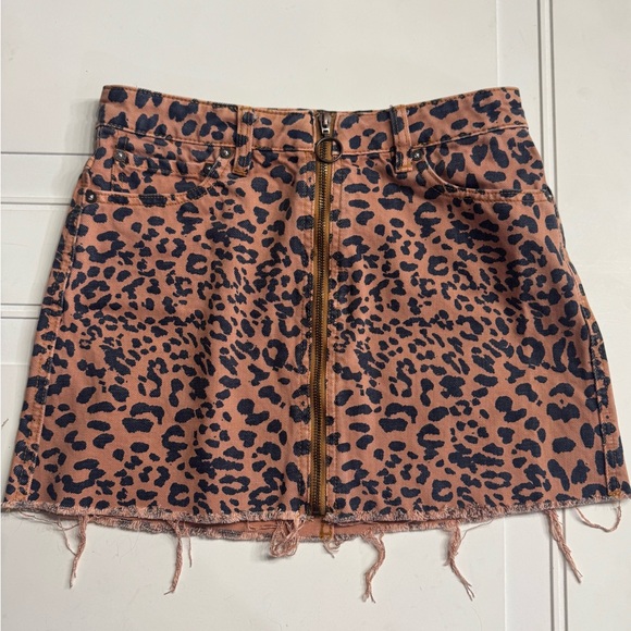 We The Free Free People Leopard Animal Print A-Line Mini Skirt Size 27 Zip Up - Picture 1 of 6